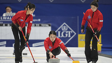 而在这场比 而在这场比